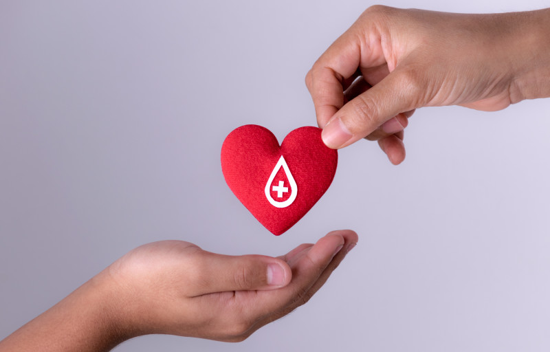 Weltkrebstag: Notwendigkeit von Blutspenden bei der Behandlung 