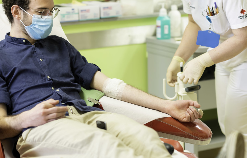 365 Tage COVID-19: Blutspenden während der Pandemie